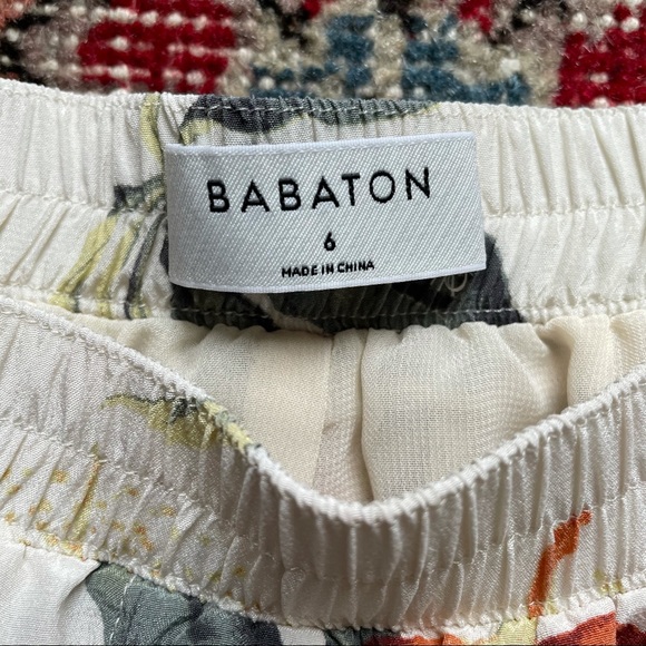 Babaton Floral Silk Shorts Lined Elastic Waist 6 - Picture 2 of 8
